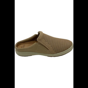 Earth Origins Perforated Leather Slip-On Clogs Emilia Wheat - Medium